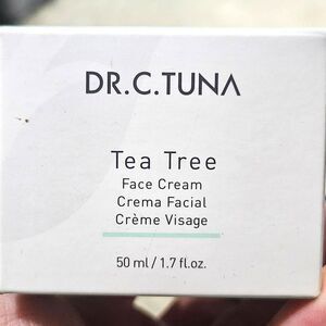 Farmasi Dr. C Tuna Tea Tree Face Cream New in Box 1.7oz Acne Control Hydrating